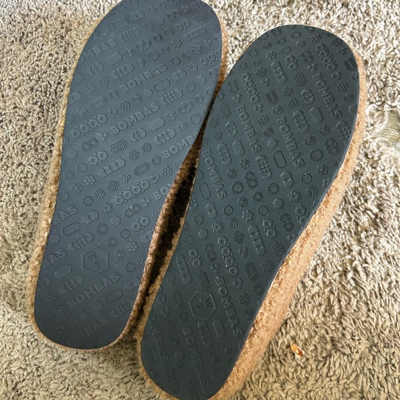 Bombas Teddy Sherpa Slip-On Slippers in Caramel - Picture 3 of 5